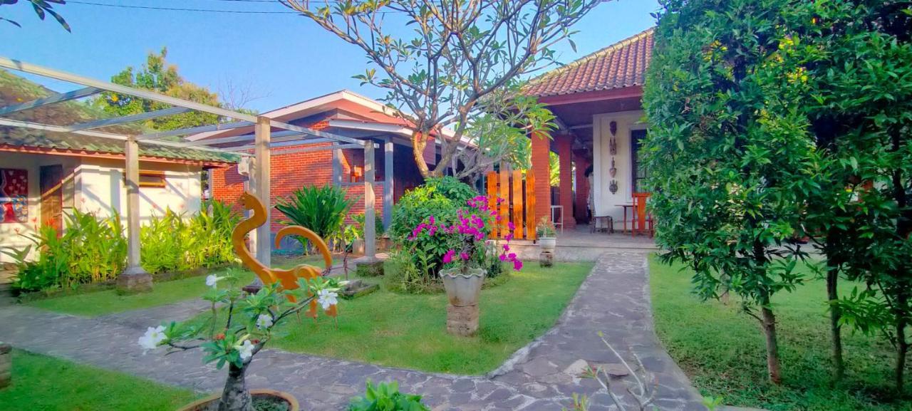 Tunjung Guest House Lovina Beach Buleleng  Luaran gambar