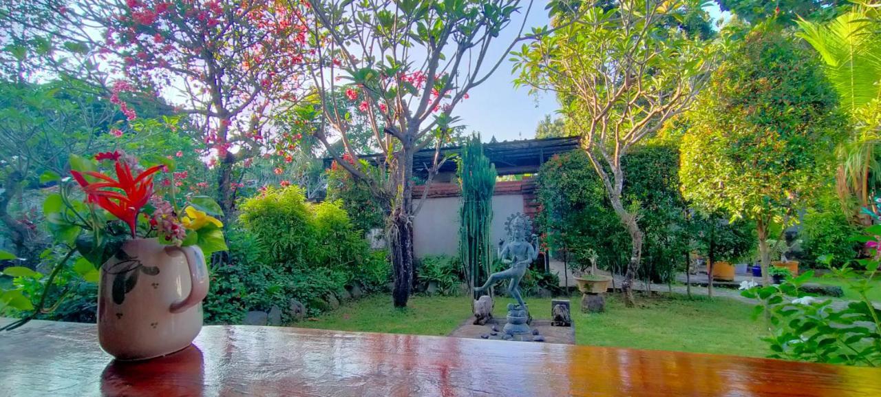 Tunjung Guest House Lovina Beach Buleleng  Luaran gambar
